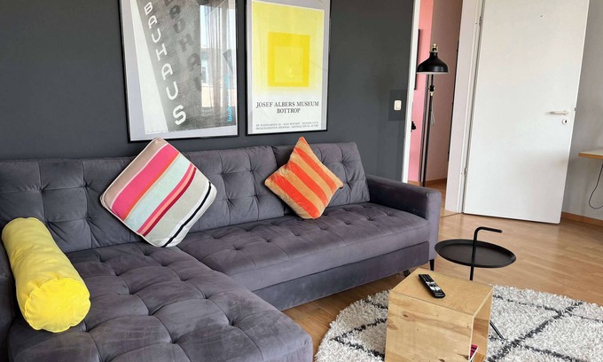 Schoenefeld Apartamento | Quiet 60sqm Penthouse near BER Airport