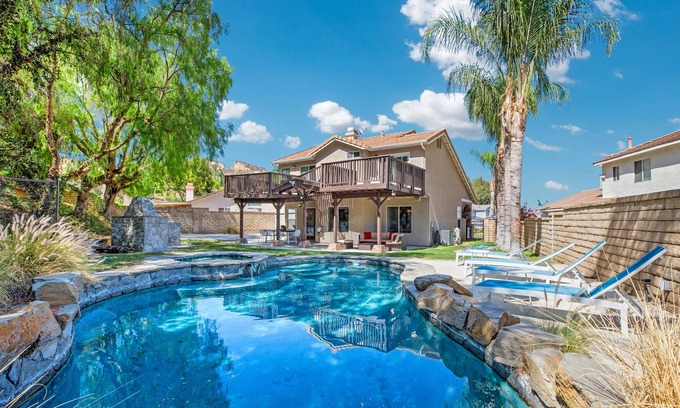 Castaic Casa | Quiet Amazing LA Suburb Perfect Vacation Paradise - Castaic