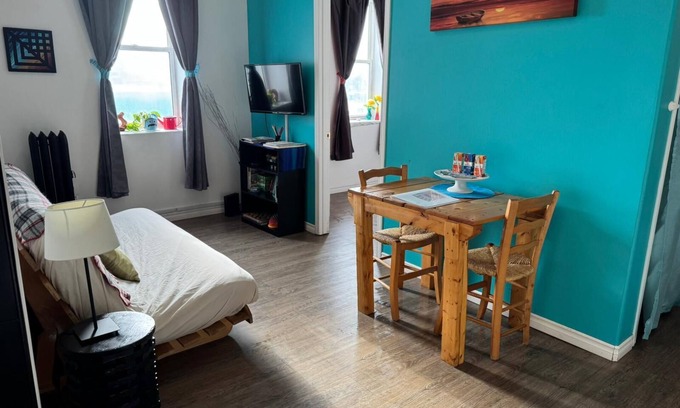 Downtown Winnipeg Apartamento | Quiet and beautiful reprieve in central Winnipeg