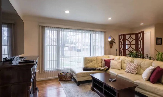 Oak Park Casa | Quiet and confortable