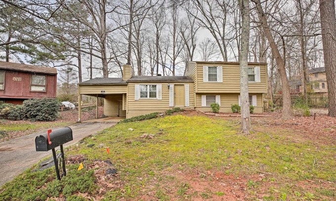 Stone Mountain Casa | Quiet and Convenient Home 6 Mi to Stone Mtn!