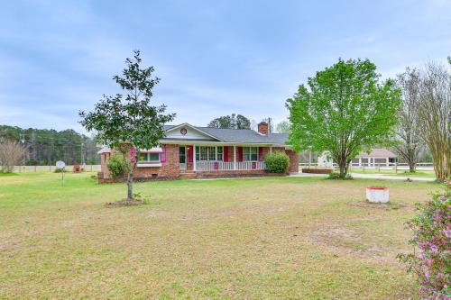 Sumter County Casa | Quiet and Cozy Rembert Home about 9 Mi to Air Force Base