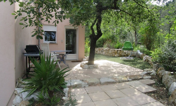 Les Maillans Apartamento | Quiet and functional STUDIO