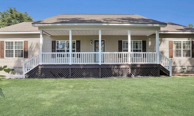 Castle Hayne Casa | Quiet and nestled away