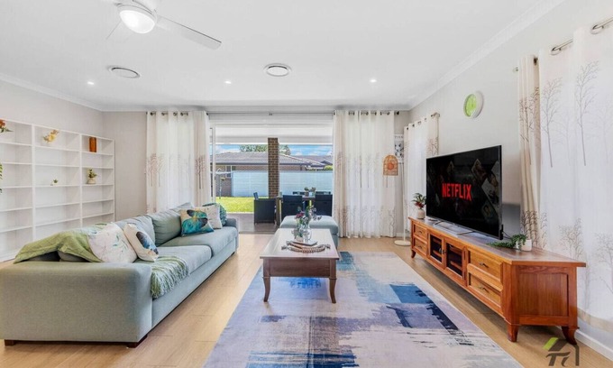 Hornsby Casa | Quiet and warm 4 Bedrooms in Hornsby