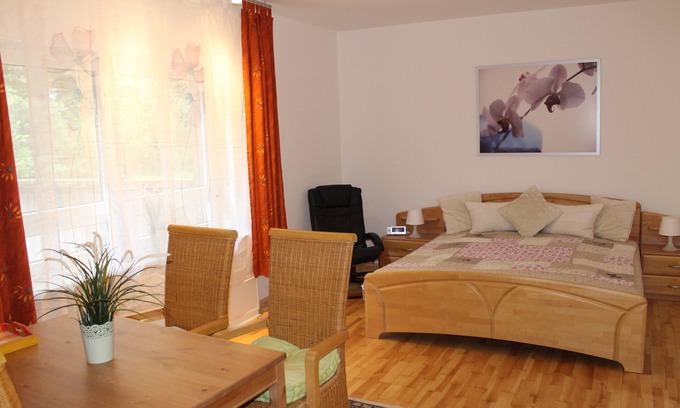 Sendling - Westpark Apartamento | Apartamento tranquilo en el verde sur de Munich