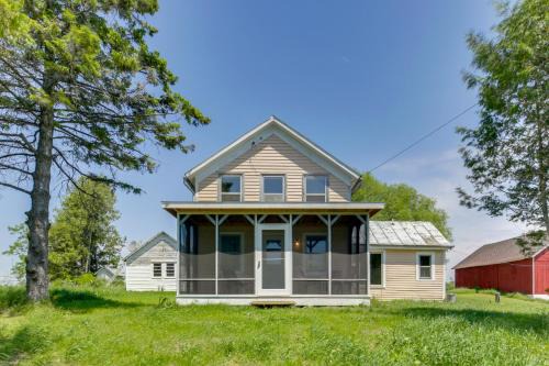 Fish Creek Casa | Quiet Baileys Harbor Country Home 1 Mi to Lake!