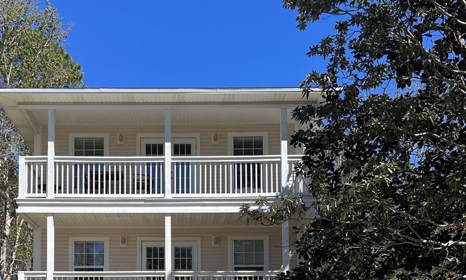 Freeport Casa | Quiet Bay View Home - 15 minutes to 30A!