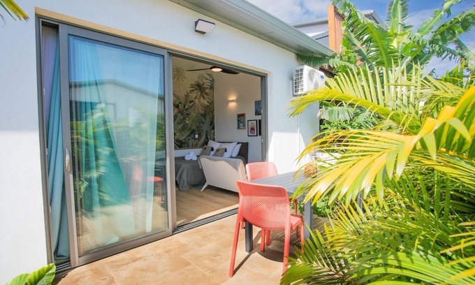 Grand Bois Apartamento | Quiet Bungalow - Swimming Pool, Air Conditioning, Close to Sea and CHU