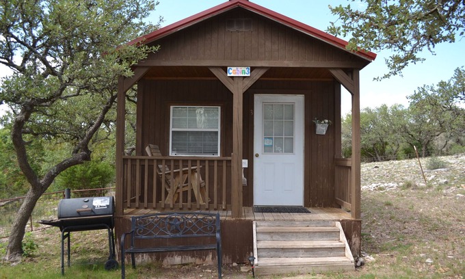 Kerrville Cabina | Cabaña tranquila en el campo, a 15 minutos de Fredericksburg, admite mascotas