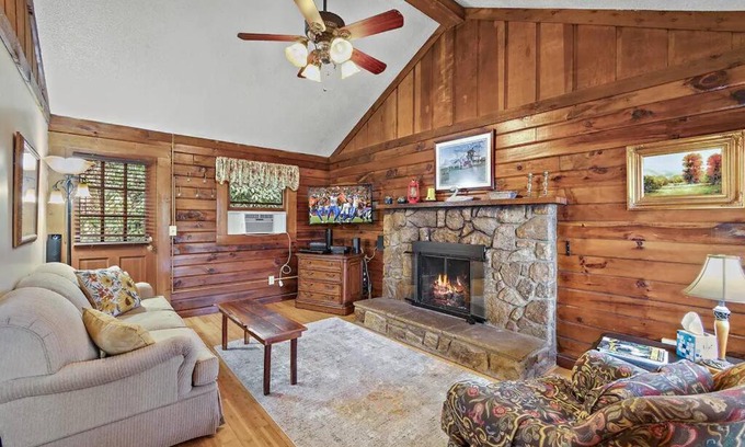 Blowing Rock Casa | Quiet cabin in the High Country