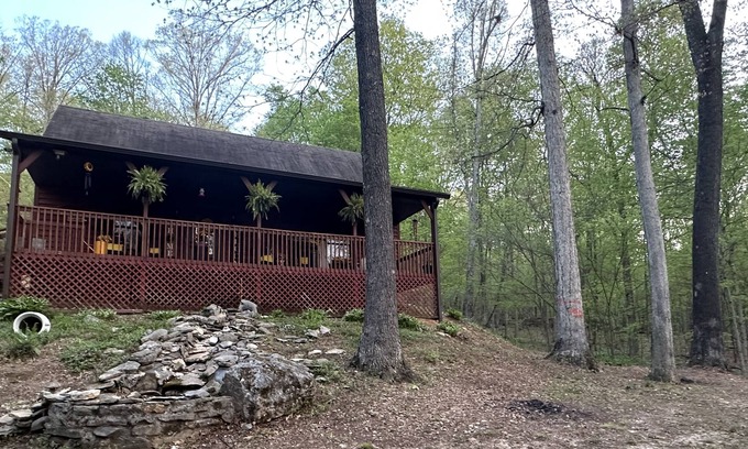 Bradford Cabina | Quiet cabin
