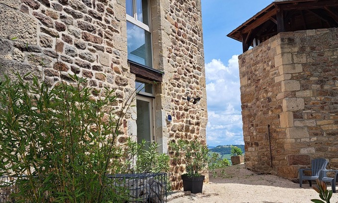 Recoules-Previnquieres Casa | Casa rural tranquila en el campo para 6 personas.