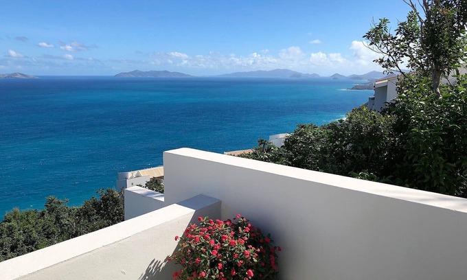 Rosendal Condominio | Cómodo condominio de 2 habitaciones con hermosas vistas panorámicas de Down Island