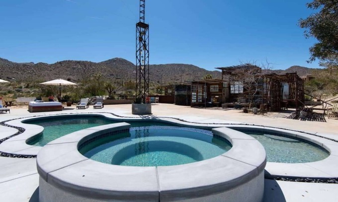 Joshua Tree Highlands Casa | Quiet Compound 5Min to Park Pool and Spa 5Acres