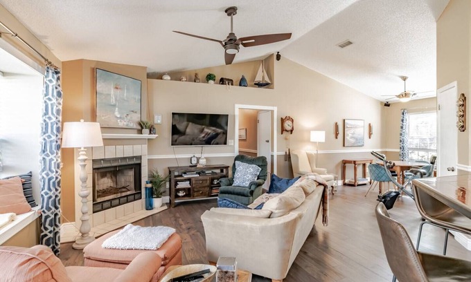 Ferry Pass Casa | Quiet Cottage by UWF & West Fl Hospital