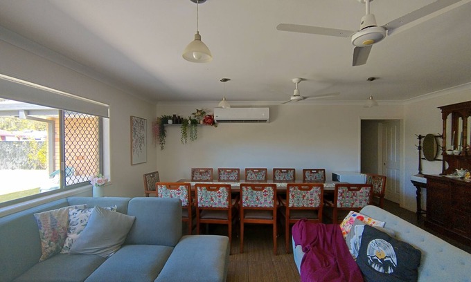 Biggera Waters Casa | Quiet cottage like family house tucked away in a convenient location