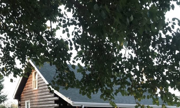 Milton Cabina | Quiet Country Location Close to the Ohio River & Historic Madison Indiana