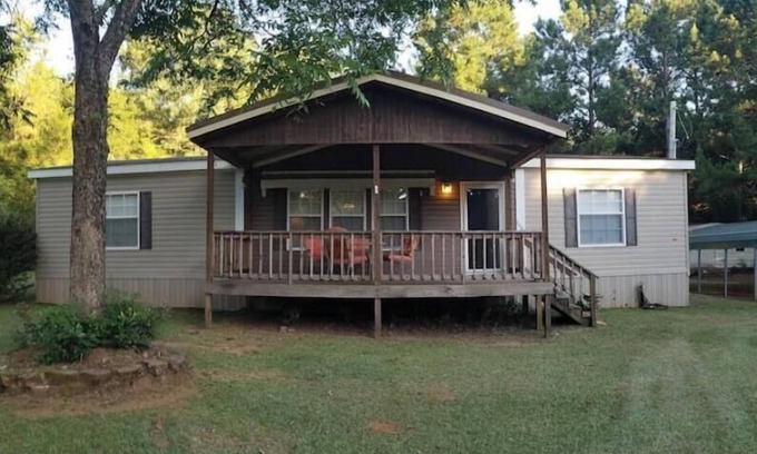 Enterprise Casa | Quiet Country Retreat 3 bed/2 bath