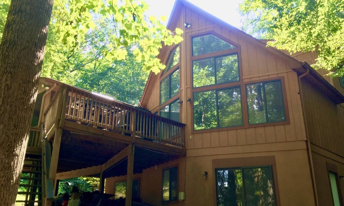 Livingston Casa | Quiet Cove Retreat