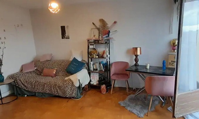 Bagnolet Apartamento | Quiet, cozy nest opposite a park, close to public transport...