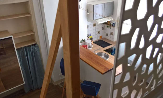 20th Arrondissement Apartamento | Quiet, cozy studio in the heart of Paris