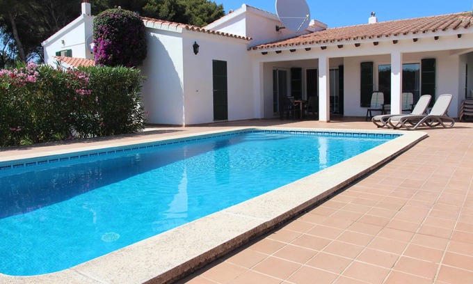 Port d'Addaia Villa | Villa independiente tranquila, piscina privada, paseo a la tienda local, bares / restaurantes