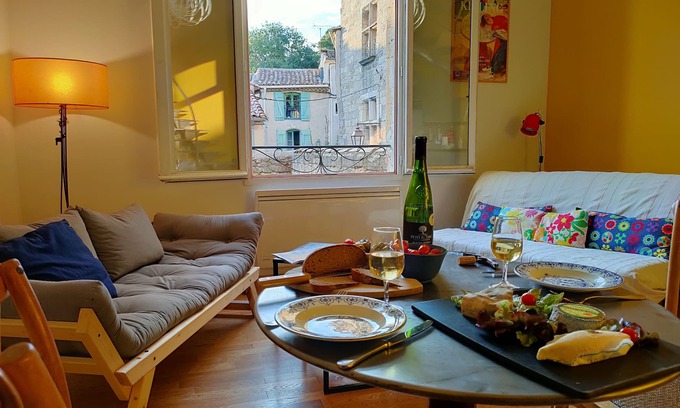 Pezenas Apartamento | Quiet Duplex historical Center Pezenas