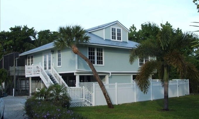 Sanibel Casa | Sanibel Beach House Piscina climatizada / Loft Capacidad 9. Renta mensual