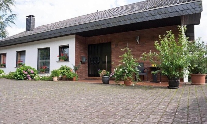 Losheim am See Apartamento | Borde tranquilo del bosque con un hermoso panorama