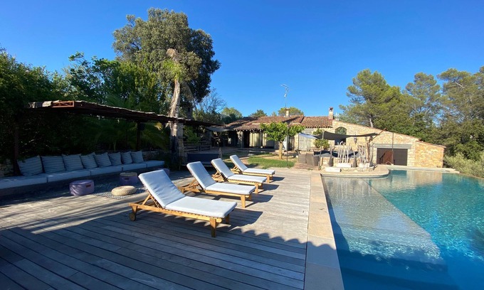 Cotignac Casa | Quiet estate surrounded by vineyards and olive groves