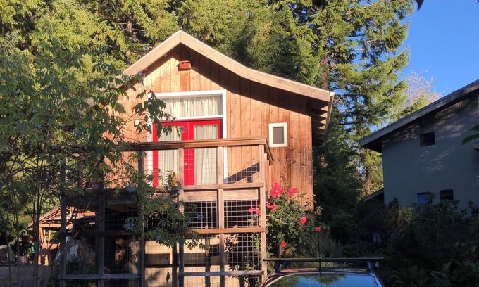Washington County Casa | Quiet Forest Retreat halfway between Portland and Cannon Beach