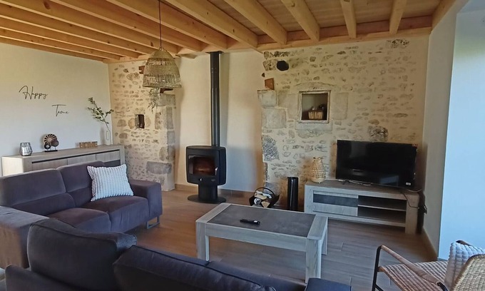 Amne Cabaña | Casa rural tranquila con wifi y piscina compartida en plena naturaleza