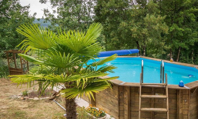 Blanquefort-sur-Briolance Casa | Cozy, quiet house with private pool and beautiful views