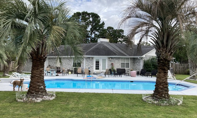Socastee Casa | Quiet Home Close to Beach w/ Private Pool