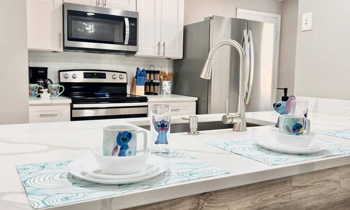 Fairvilla Casa | Quiet Home in Metrowest