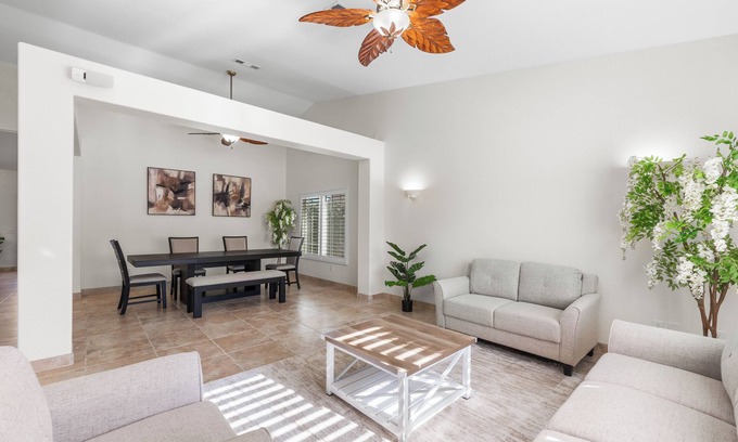 Palmdale Casa | Quiet home in West Palmdale Hills W/Pool
