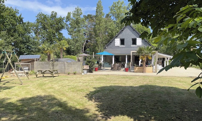 Pleneuf-Val-Andre Villa | Casa tranquila con piscina privada vista única en el verdelet