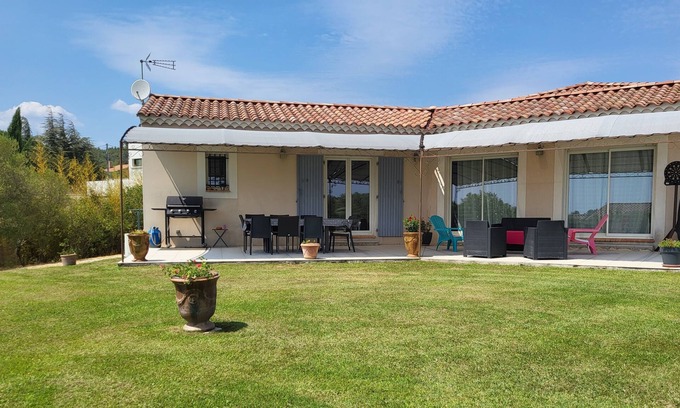 Aramon Casa | Casa tranquila con piscina cerca de AVIGNON y SAINT REMY DE PROVENCE