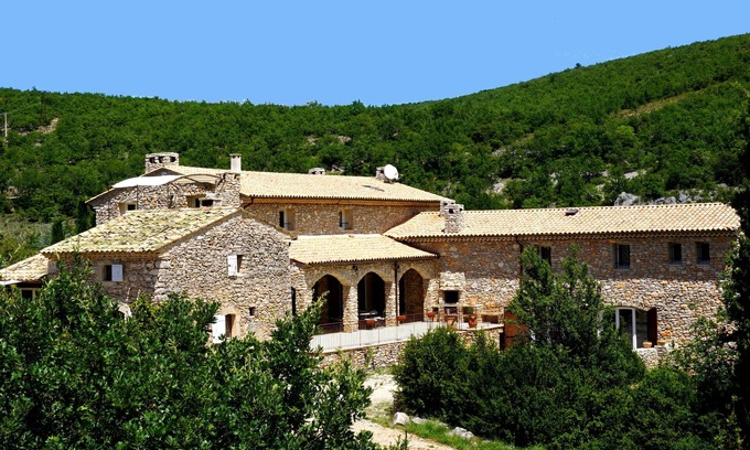 Simiane-la-Rotonde Casa | Excelente BASTIDE PROVENZAL en ABSOLUTO TRANQUILO, TENIS privado, PISCINA