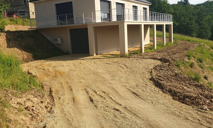 Argentat Casa | Quiet location near village