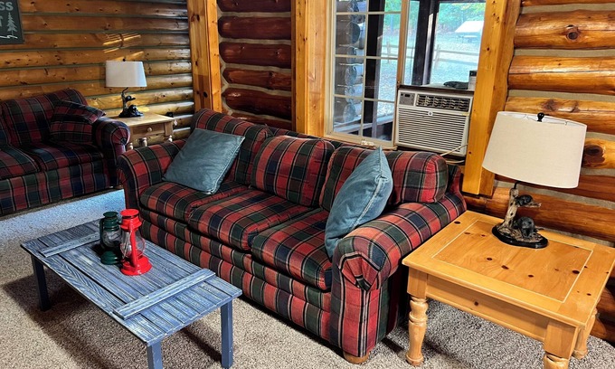 Lake City Cabina | Quiet Cabin in Beautiful Northern Michigan