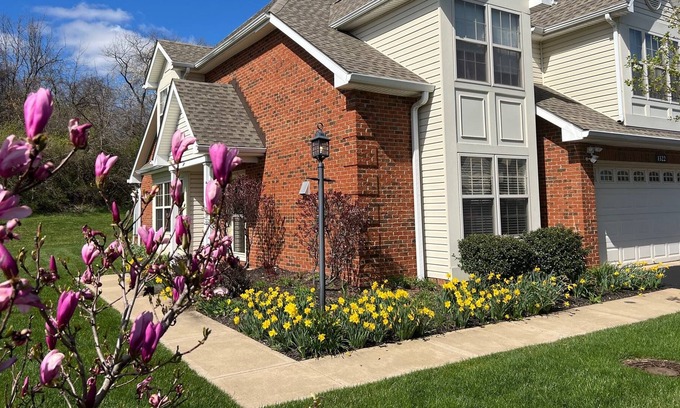 Oakdale Condominio | Quiet Luxury 3BR 2.5 Bath Fully Furnished home - Minimum 4 weeks or more