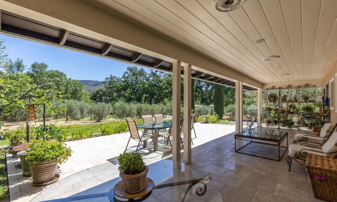 St. Helena Casa | Quiet Napa Valley Countryside Home just minutes from St. Helena