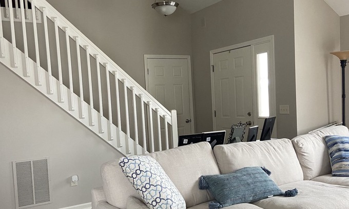 Fort Wayne Condominio | Quiet north side getaway
