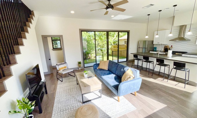 St. Johns Casa | Quiet Oasis 10 min from Downtown, New Build 2022!