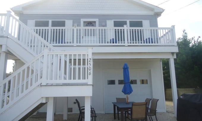 Barnegat Light Casa | QUIET OCEAN BLOCK HOME IN BARNEGAT LIGHT!