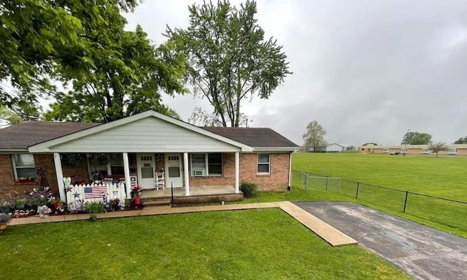 Franklin Casa | Quiet, Peaceful Home in Franklin, Sleeps 6!