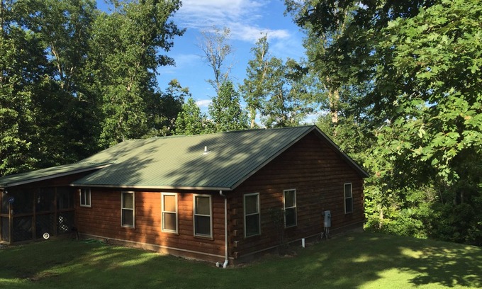 Pittsburg Cabina | ¡Tranquilo y silencioso en esta cabaña de troncos en el Bosque Nacional Daniel Boone!