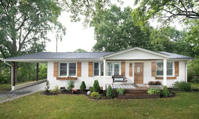 Fountain Inn Casa | Quiet Pet Friendly Home